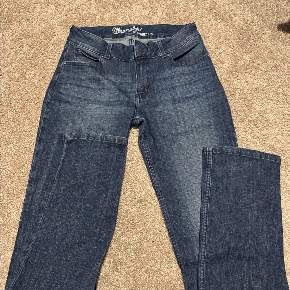 Wrangler Women's Straight Leg Jeans in Indigo Fade